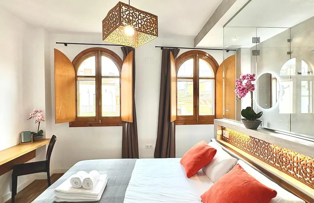 Unique House - Private Spa&Pool -Stayinseville-1